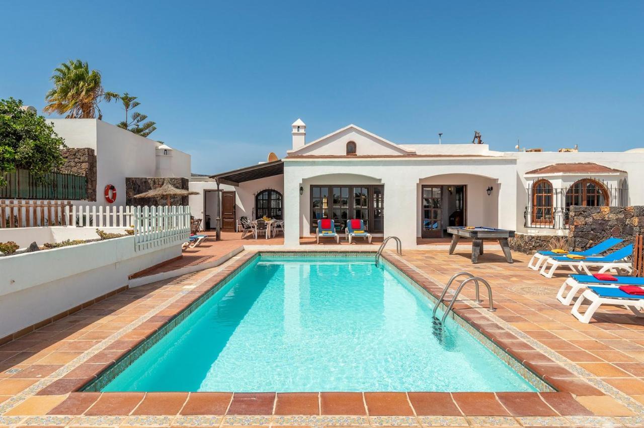 Villa Nikki By Villa Plus Puerto del Carmen  Dış mekan fotoğraf